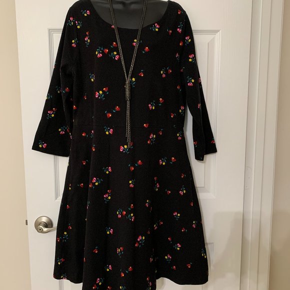 Old Navy Black/Red Dress, Size XL - Picture 2 of 12